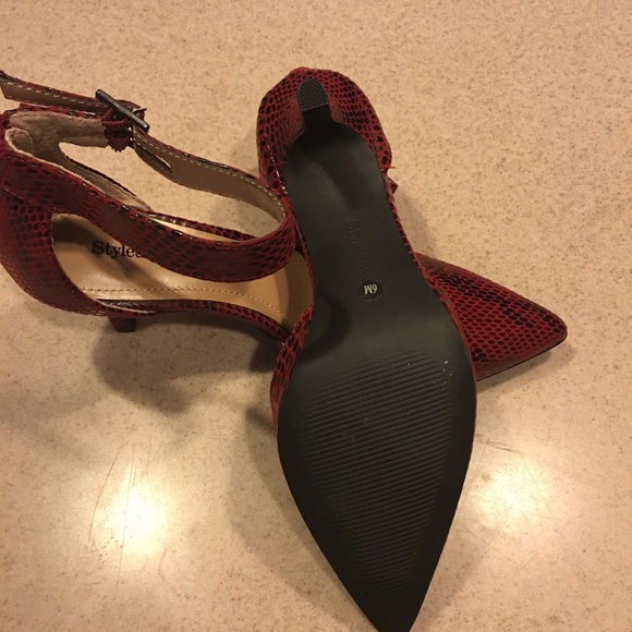 Style & Co pumps snakeskin - Picture 4 of 5